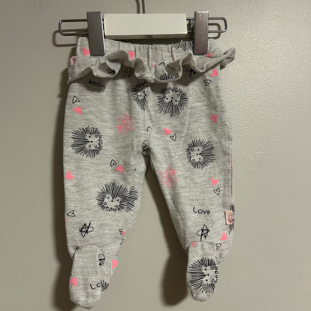 (3/$20) Mini hero newborn grey hedgehog footed pants